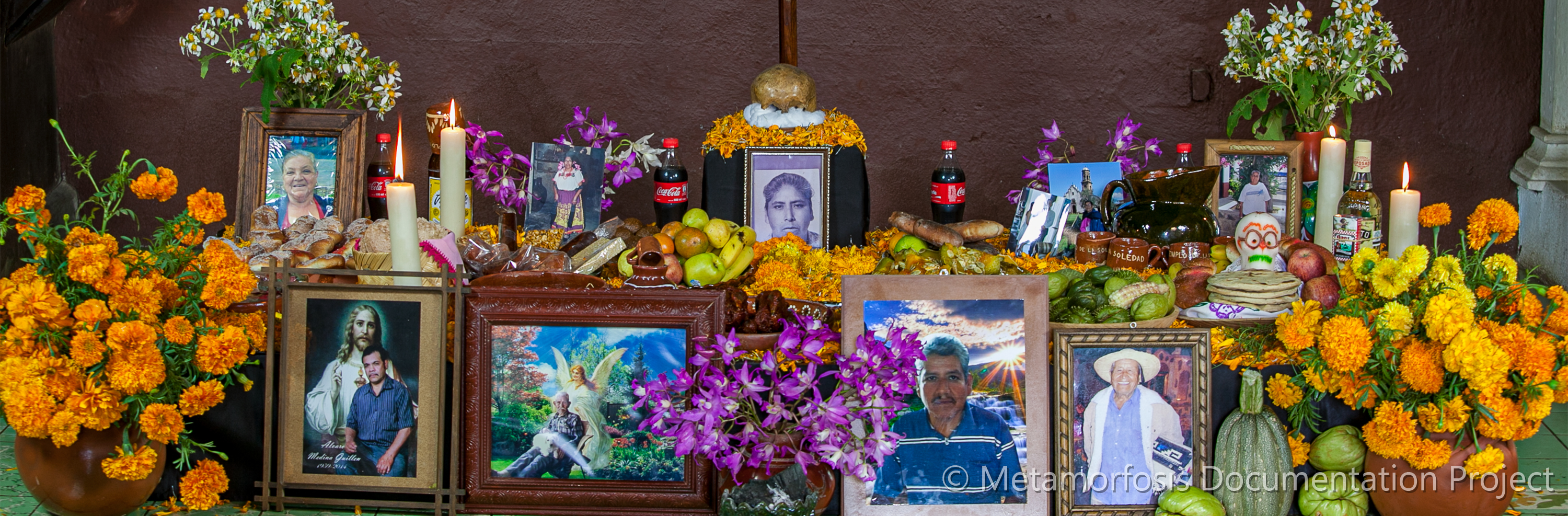 Altar de difuntos en el templo de la Soledad-Tzintzuntzan